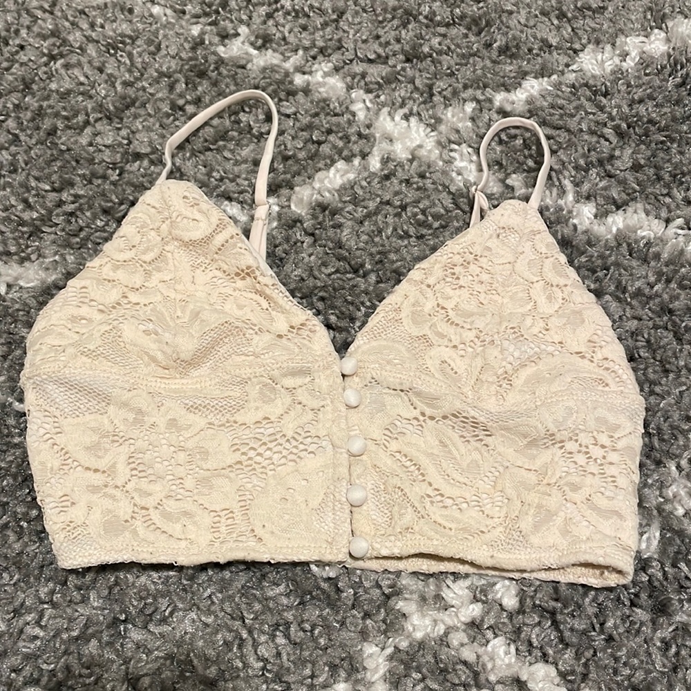 COPY - ⭐️2 for $10⭐️Cropped Lace Top